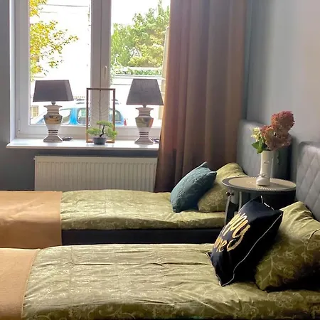 Nowy Dluga 아파트 *